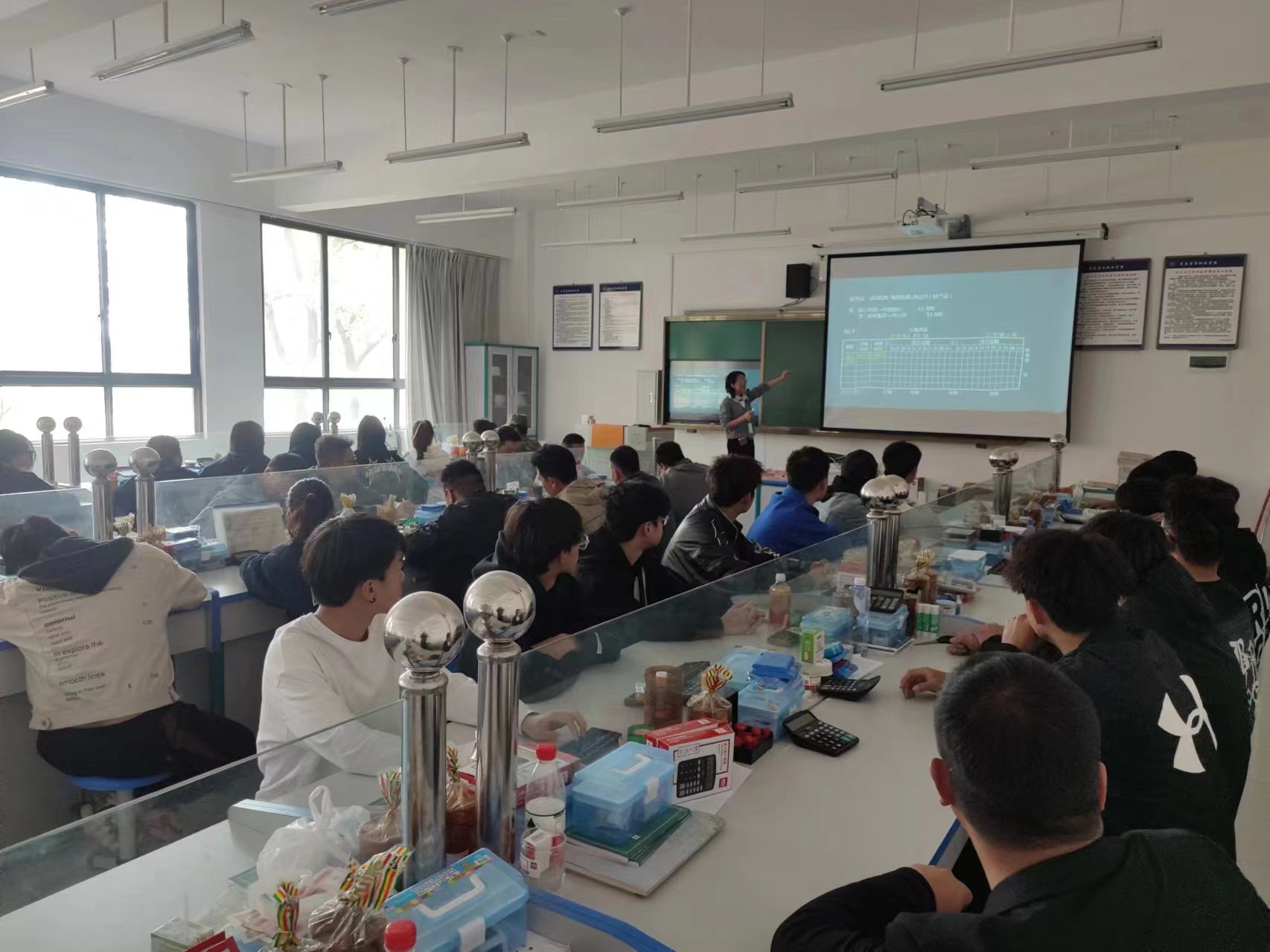 我院2023-2024学年春季学期  高职扩招（弹性学制）实操面授课程  开课啦